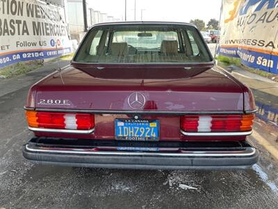 1981 Mercedes-Benz 280 E   - Photo 3 - Sun Valley, CA 91352