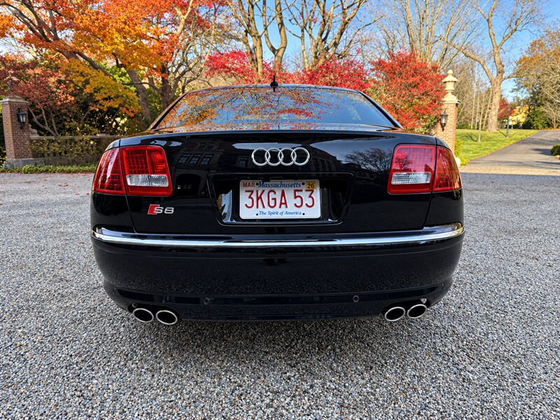 2007 Audi S8 quattro  