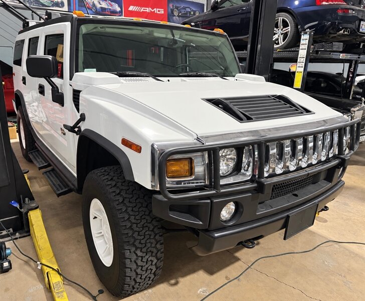 2003 Hummer H2 Lux Series  