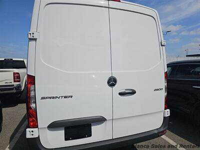 2024 Mercedes-Benz Sprinter 2500   - Photo 4 - Los Angeles, CA 90047