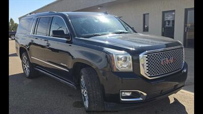 2017 GMC Yukon XL Denali SUV