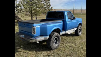 1992 Ford F-150 2dr   - Photo 7 - Belfield, ND 58622