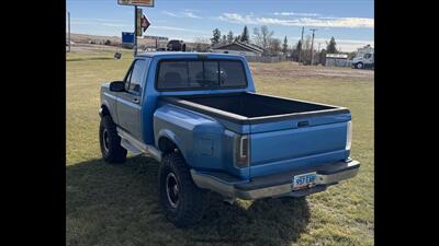1992 Ford F-150 2dr   - Photo 6 - Belfield, ND 58622