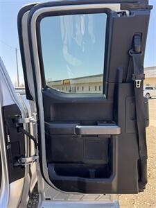 2017 Ford F-150 XLT   - Photo 12 - Belfield, ND 58622