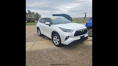 2022 Toyota Highlander LE SUV
