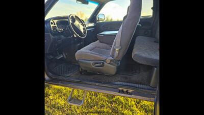 2001 Dodge Ram 2500 ST - Photo 21 - Belfield, ND 58622