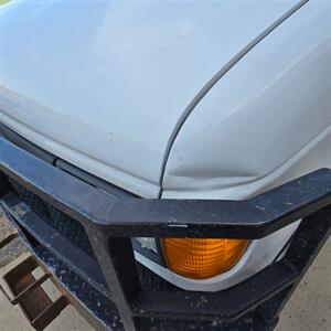2005 Ford E-Series Van E-350 SD XL   - Photo 9 - Belfield, ND 58622