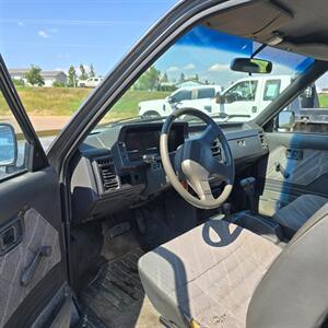 1992 Mazda B2600i 2dr B2600i  LE5 - Photo 7 - Belfield, ND 58622