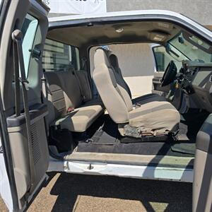 2008 Ford F-250 Super Duty XL XL 4dr SuperCab   - Photo 10 - Belfield, ND 58622