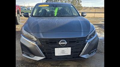 2024 Nissan Altima 2.5 S   - Photo 2 - Belfield, ND 58622