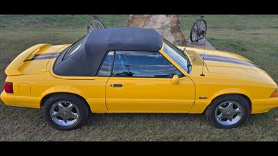 1993 Ford Mustang LX 5.0   - Photo 9 - Belfield, ND 58622