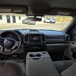 2019 Ford F-250 Super Duty XL   - Photo 8 - Belfield, ND 58622
