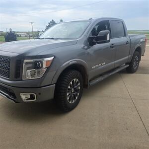 2018 Nissan Titan PRO-4X Truck