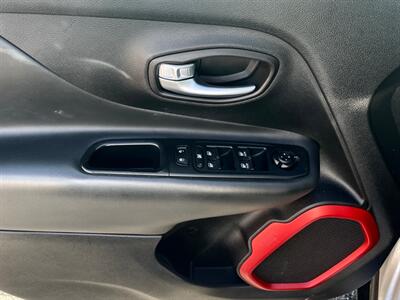 2018 Jeep Renegade Trailhawk   - Photo 9 - Albuquerque, NM 87107