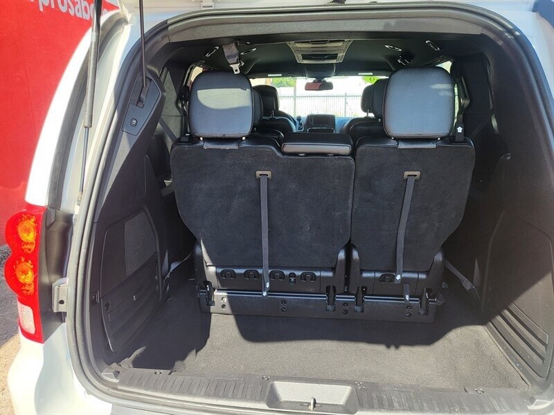 2019 Dodge Grand Caravan GT - Photo 16 - Albuquerque, NM 87107