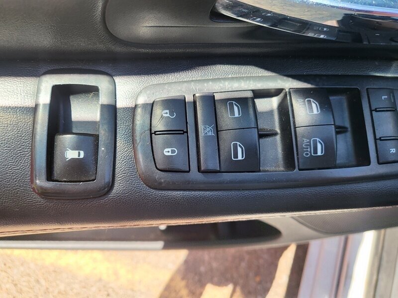 2019 Dodge Grand Caravan GT - Photo 18 - Albuquerque, NM 87107