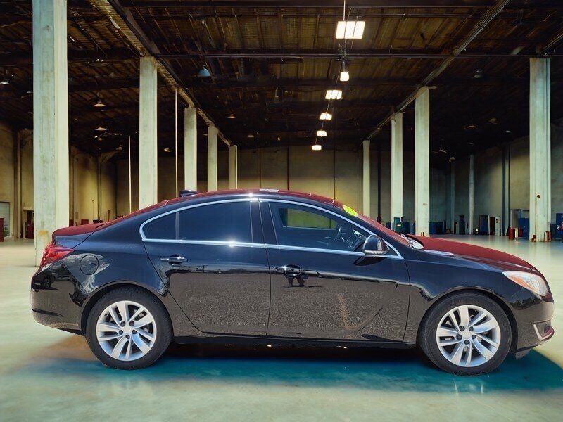 2016 Buick Regal Premium II  