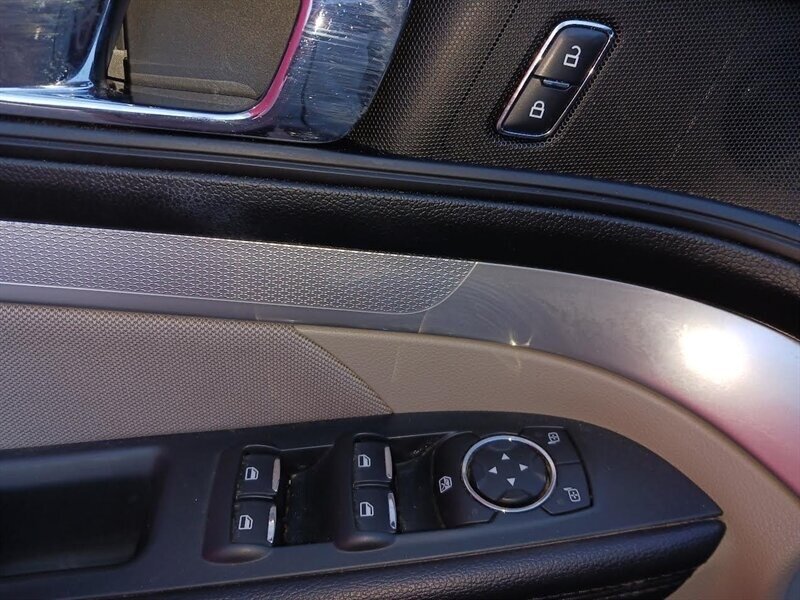 2018 Ford Explorer - Photo 9 - Albuquerque, NM 87107