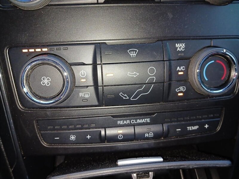 2018 Ford Explorer - Photo 15 - Albuquerque, NM 87107