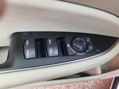 2019 Buick Regal Sportback Preferred   - Photo 9 - Albuquerque, NM 87107
