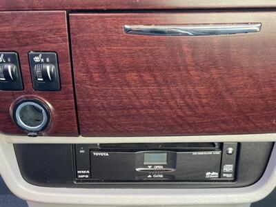 2014 Toyota Sienna XLE 7-Passenger   - Photo 18 - Albuquerque, NM 87107