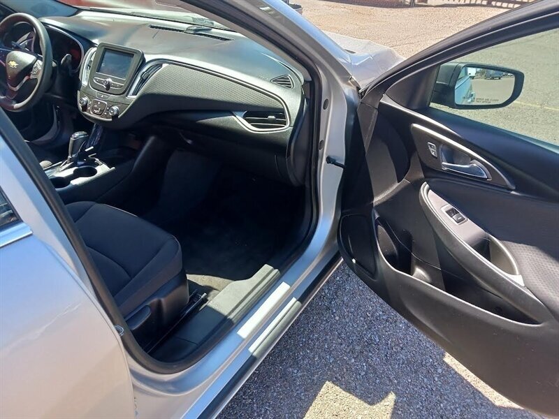2018 Chevrolet Malibu LS - Photo 20 - Albuquerque, NM 87107