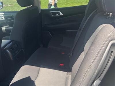2020 Nissan Pathfinder S  - ONE OWNER - Photo 7 - Albuquerque, NM 87107
