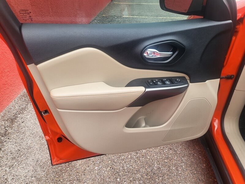 2021 Jeep Cherokee Latitude - Photo 7 - Albuquerque, NM 87107