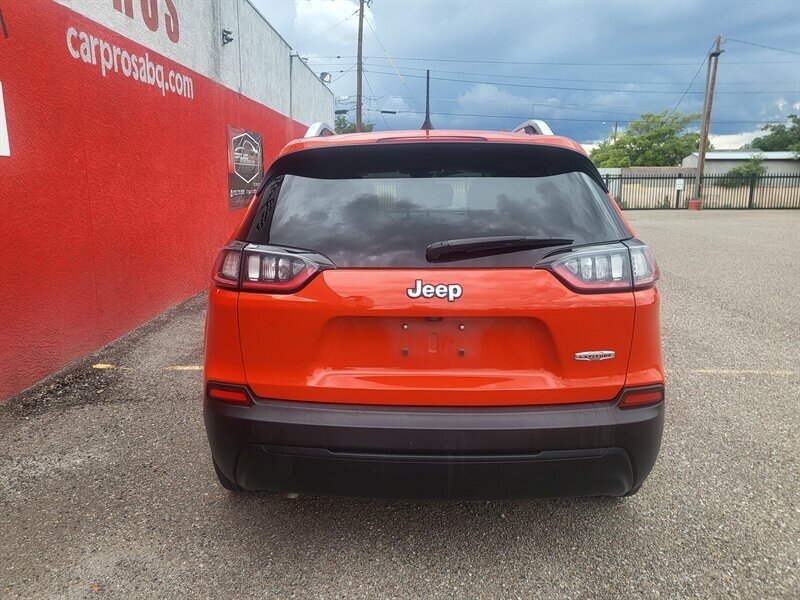 2021 Jeep Cherokee Latitude photo 4
