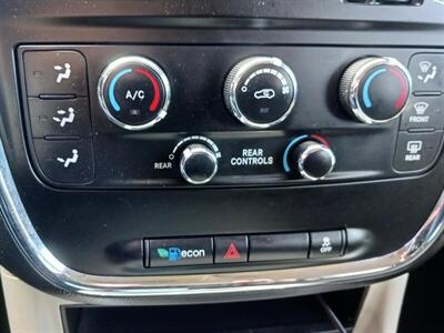 2016 Dodge Grand Caravan SXT   - Photo 15 - Albuquerque, NM 87107