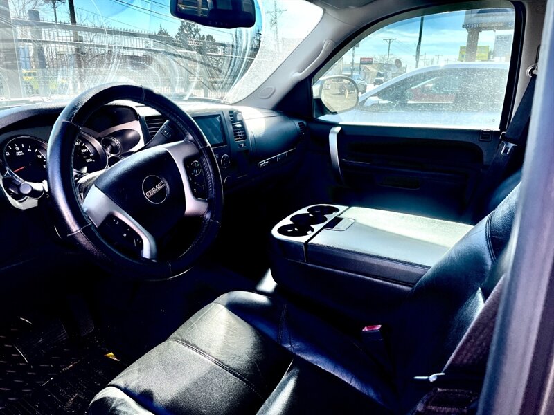 2013 GMC Sierra 1500 SLE - Photo 8 - Albuquerque, NM 87107