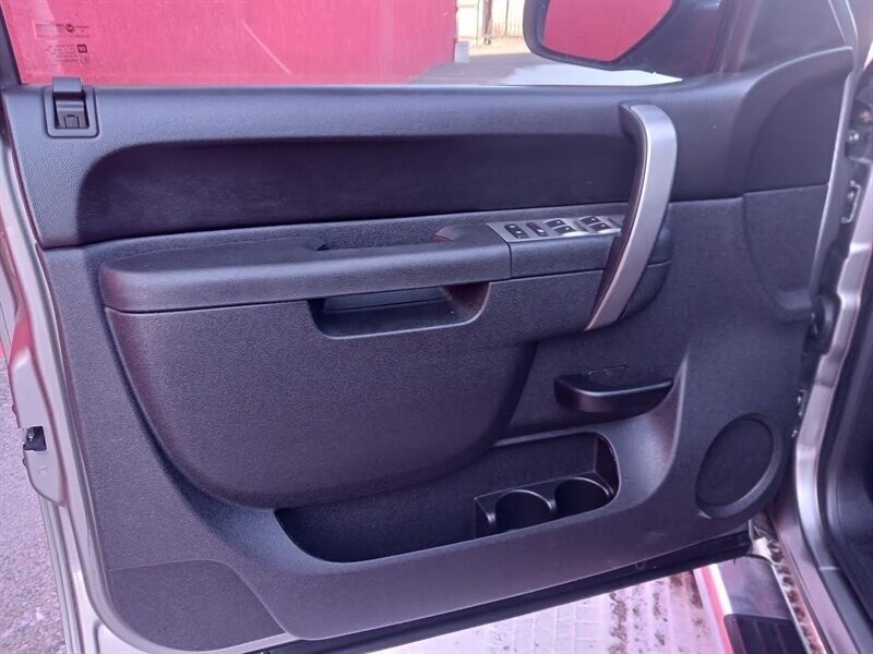 2013 GMC Sierra 1500 SLE - Photo 9 - Albuquerque, NM 87107