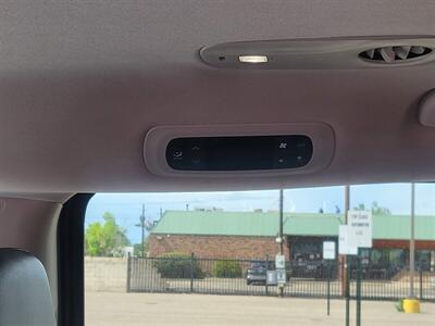 2023 Chrysler Pacifica Plug-In Hybrid Touring L   - Photo 12 - Albuquerque, NM 87107