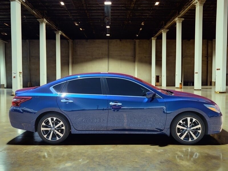 2017 Nissan Altima 2.5 - Photo 1 - Albuquerque, NM 87107
