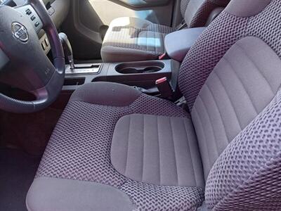 2012 Nissan Frontier SV V6   - Photo 9 - Albuquerque, NM 87107