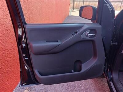 2012 Nissan Frontier SV V6   - Photo 10 - Albuquerque, NM 87107