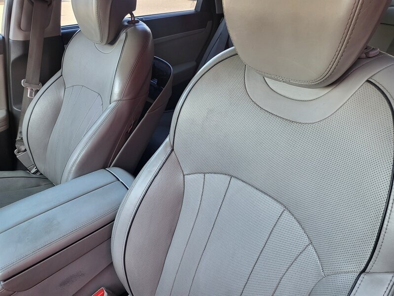 2015 Hyundai Genesis 3.8L   - Photo 18 - Albuquerque, NM 87107