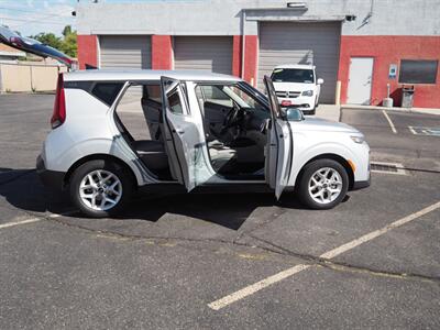 2021 Kia Soul S   - Photo 10 - Albuquerque, NM 87107
