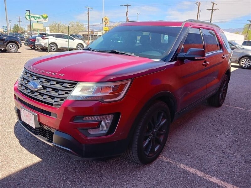 2017 Ford Explorer XLT   - Photo 1 - Albuquerque, NM 87107