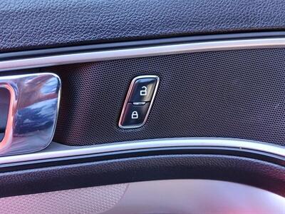 2017 Ford Explorer XLT   - Photo 9 - Albuquerque, NM 87107