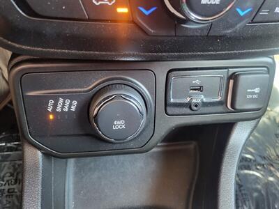 2018 Jeep Renegade Latitude   - Photo 15 - Albuquerque, NM 87107