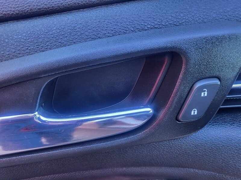 2015 Chevrolet Malibu LT - Photo 8 - Albuquerque, NM 87107