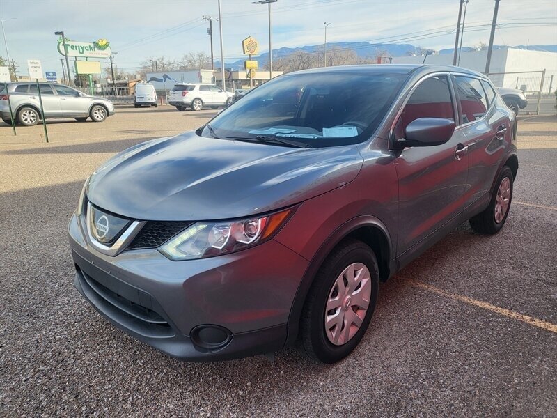 2019 Nissan Rogue Sport S   - Photo 1 - Albuquerque, NM 87107