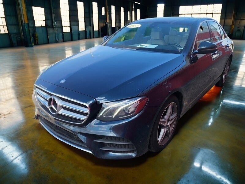 2017 Mercedes-Benz E 300 4MATIC  