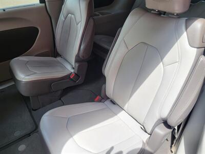 2017 Chrysler Pacifica Touring-L Plus   - Photo 12 - Albuquerque, NM 87107