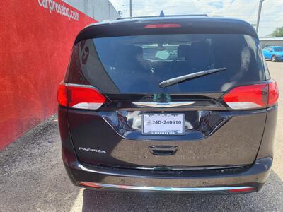 2017 Chrysler Pacifica Touring-L Plus   - Photo 3 - Albuquerque, NM 87107