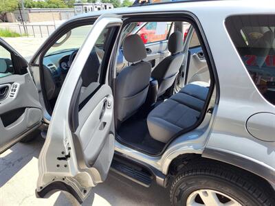 2006 Ford Escape XLT   - Photo 6 - Carlsbad, NM 88220