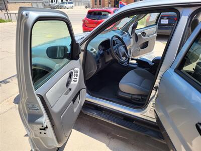 2006 Ford Escape XLT   - Photo 5 - Carlsbad, NM 88220