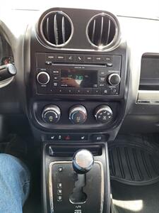 2011 Jeep Compass Latitude   - Photo 11 - Carlsbad, NM 88220