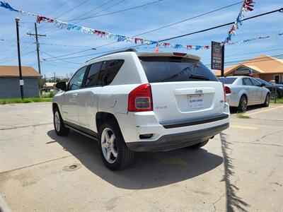 2011 Jeep Compass Latitude   - Photo 2 - Carlsbad, NM 88220